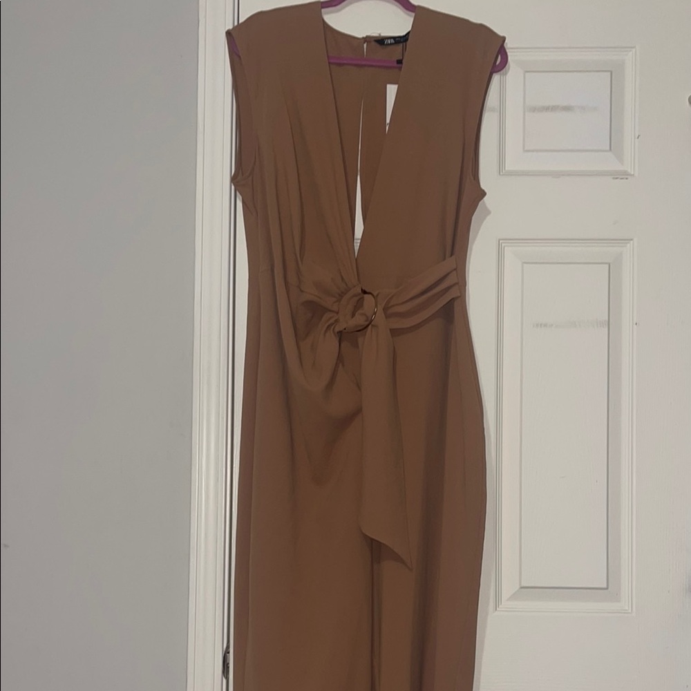 Elegant Tan Sleeveless ZARA Jumpsuit | NWT size XL